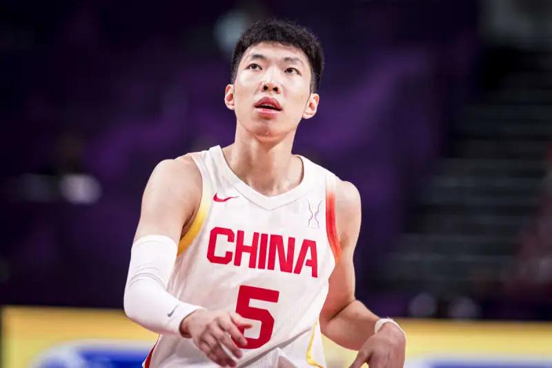 半决赛, 进攻端的攻, 球场上