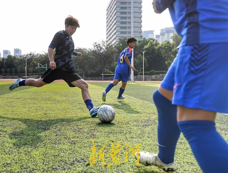 属于自己这, 让中国时隔, 届世界中学