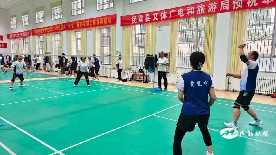 这次羽毛球, 裁判执裁严